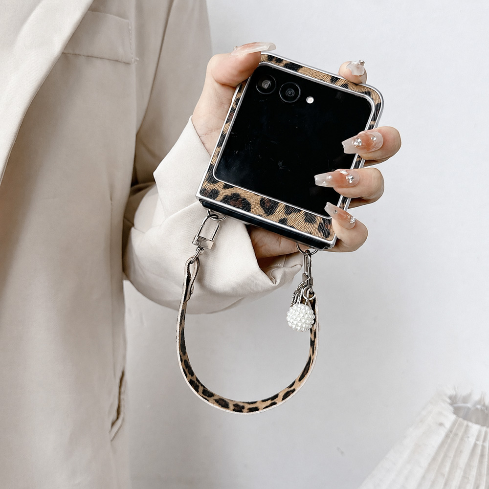 حافظة هاتف قابلة للطي بطبعة جل - مراجعة Men Accessories All وسعره